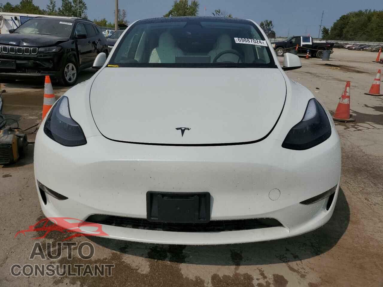 TESLA MODEL Y 2023 - 7SAYGDEE3PF746743