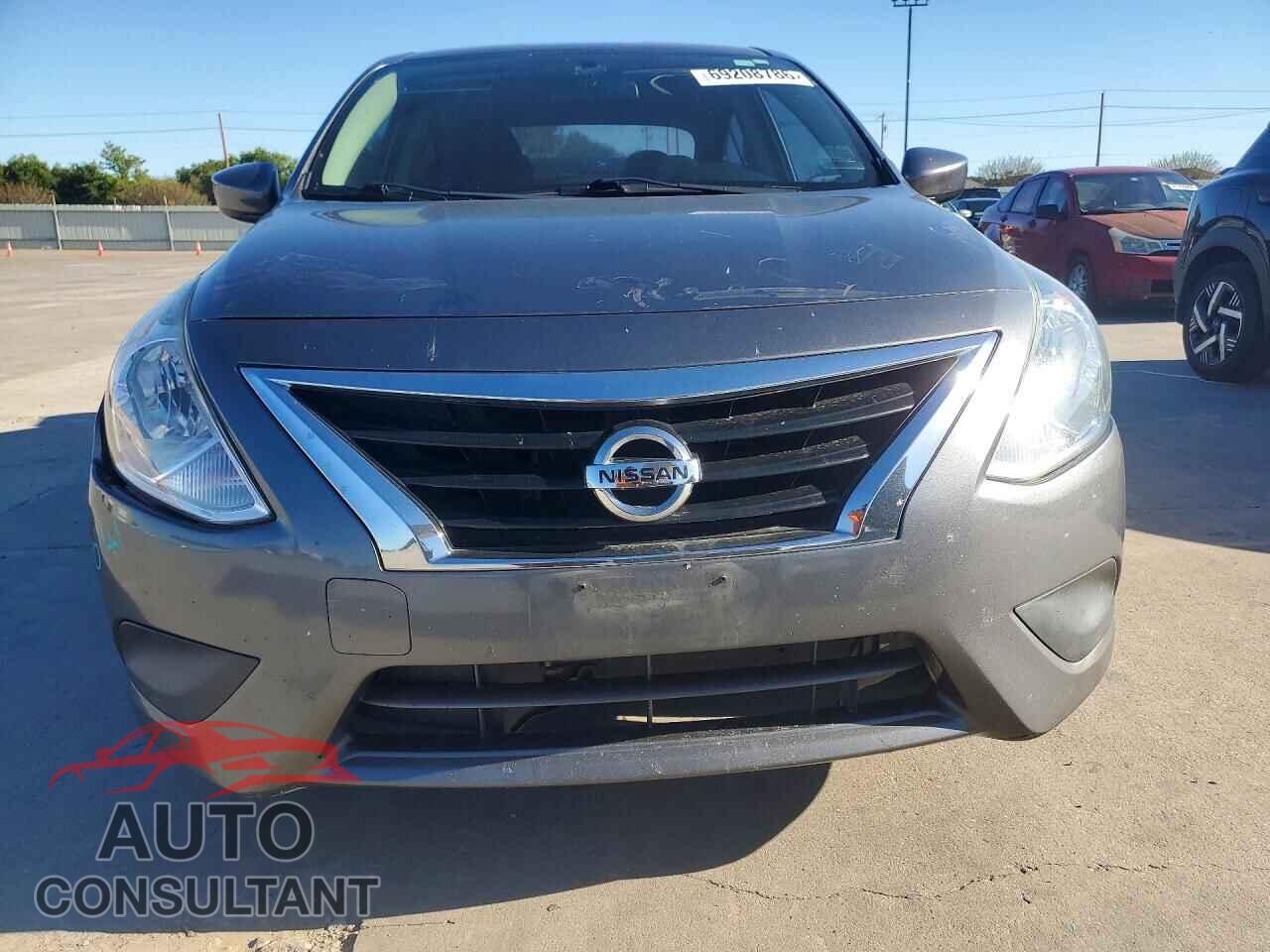 NISSAN VERSA 2019 - 3N1CN7AP3KL862611