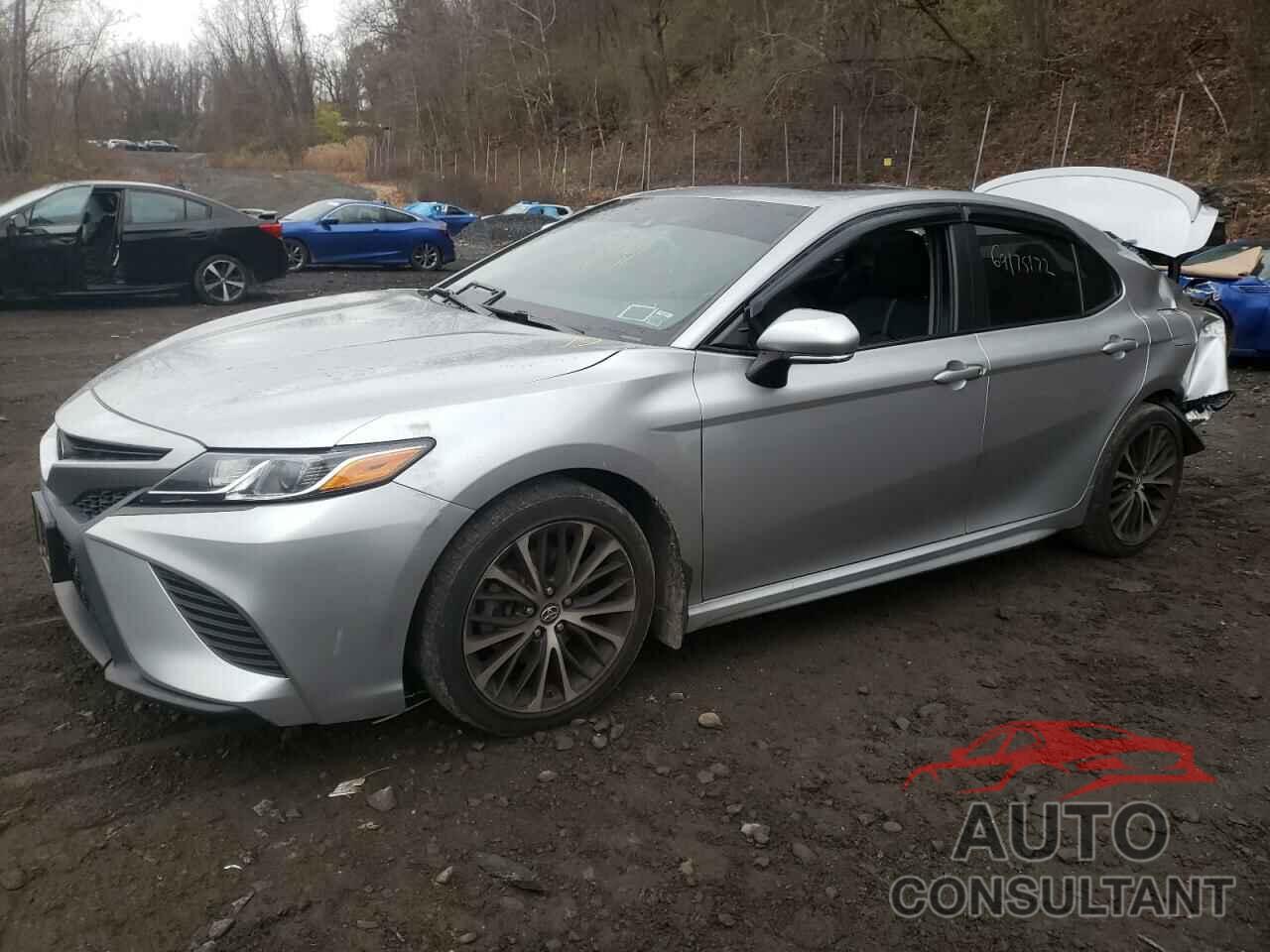 TOYOTA CAMRY 2018 - 4T1B11HK2JU669376
