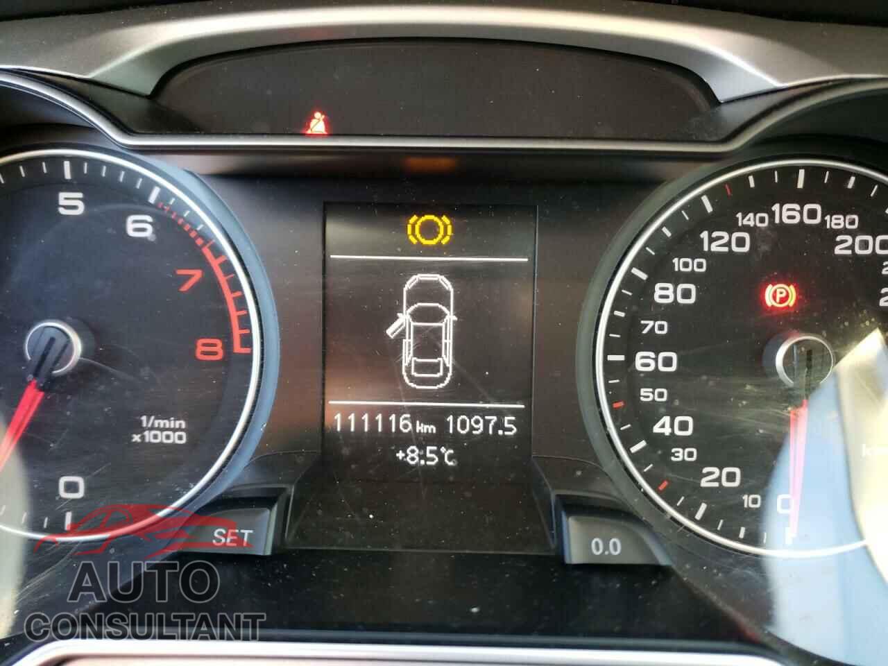 AUDI A4 2016 - WAUDFCFLXGN008586