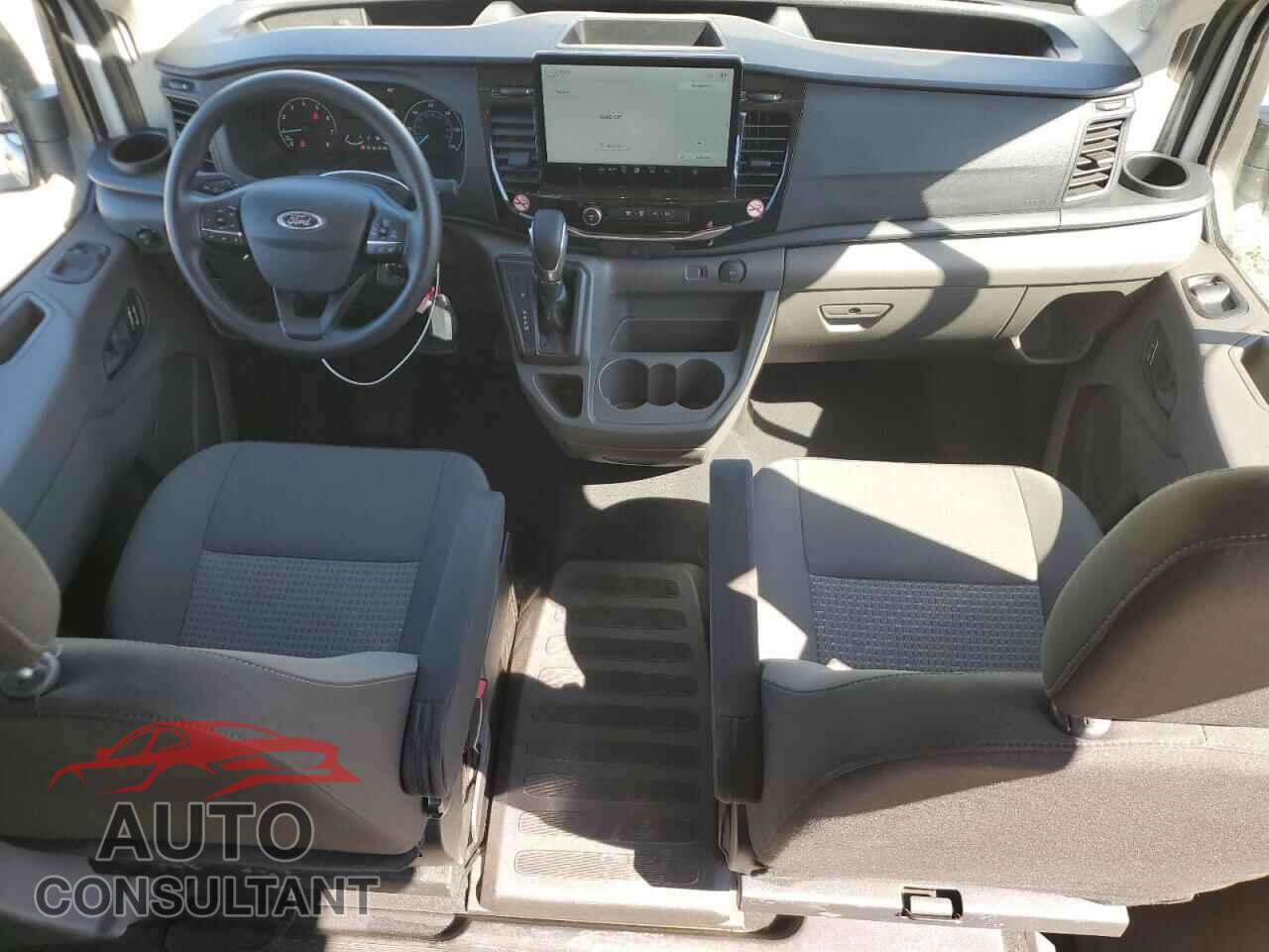 FORD TRANSIT 2024 - 1FBAX2C83RKA83488