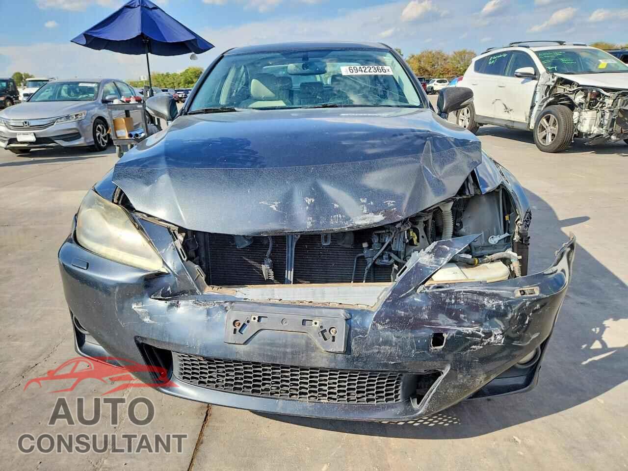 LEXUS IS 2011 - JTHBE5C21B5027359