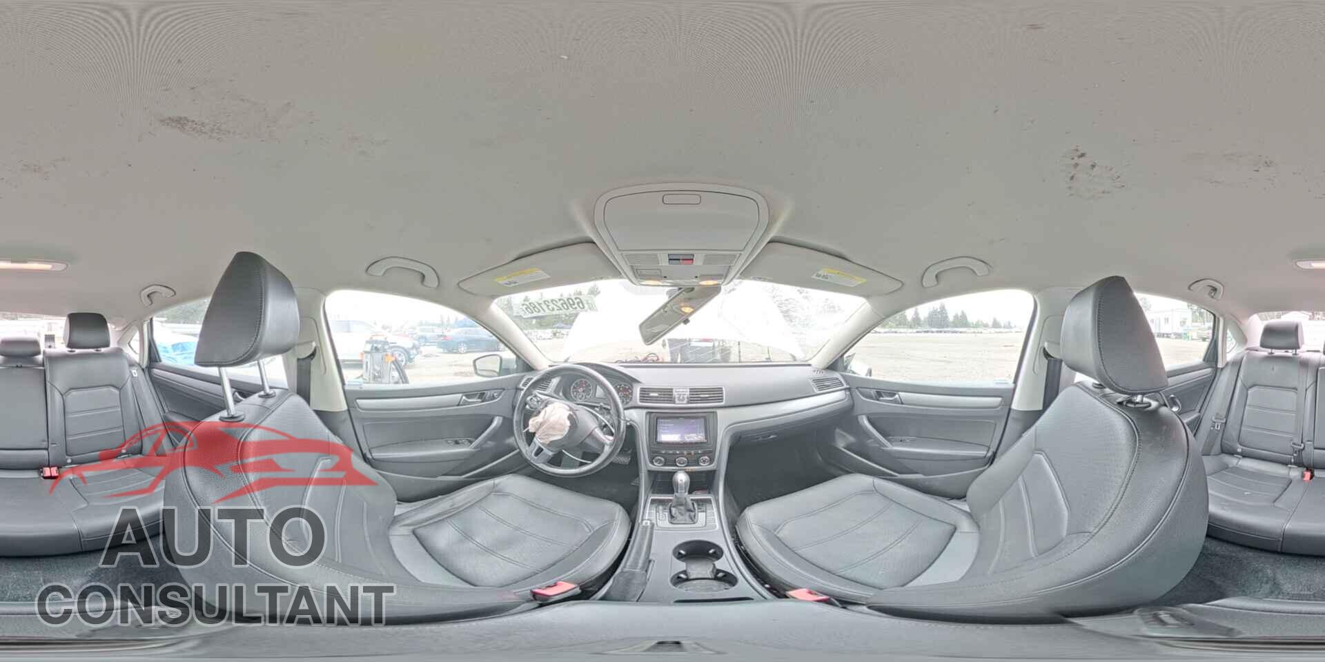 VOLKSWAGEN PASSAT 2014 - 1VWAT7A32EC083513