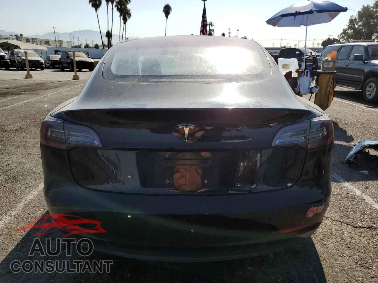 TESLA MODEL 3 2018 - 5YJ3E1EA9JF040604