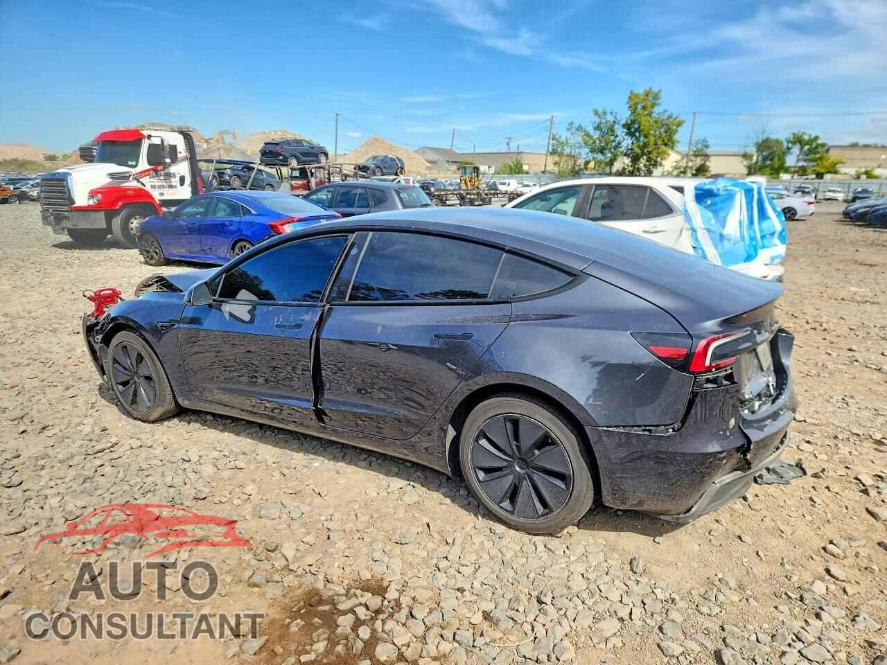 TESLA MODEL 3 2025 - 5YJ3E1EA2SF921050