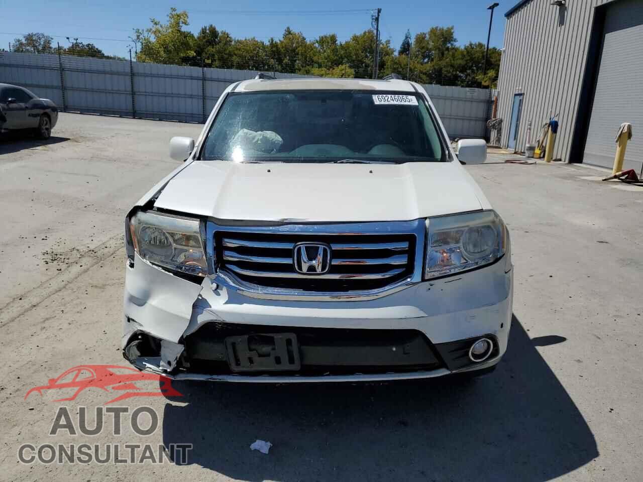 HONDA PILOT 2013 - 5FNYF4H95DB051576