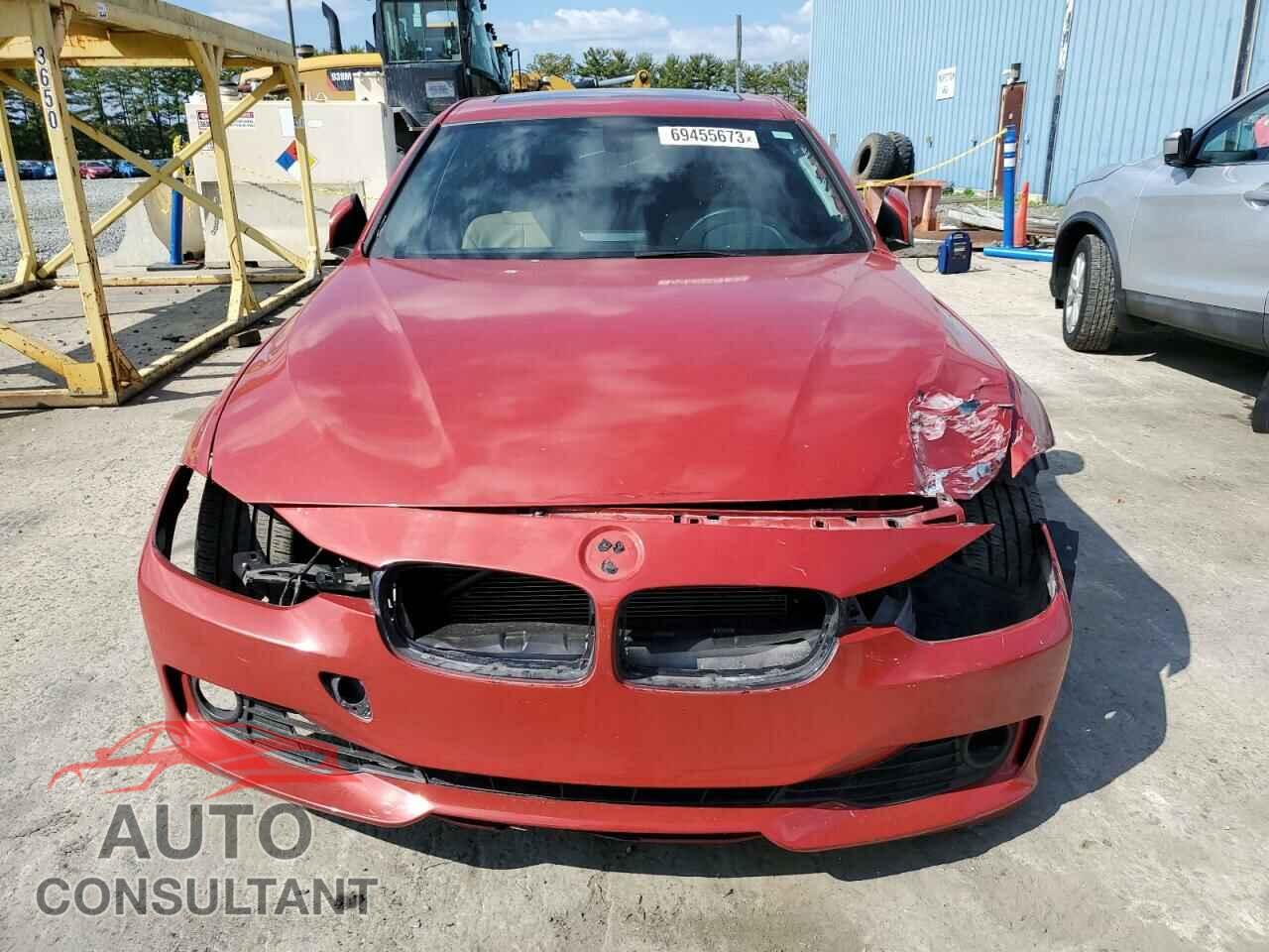 BMW 3 SERIES 2013 - WBA3C3C56DF979357