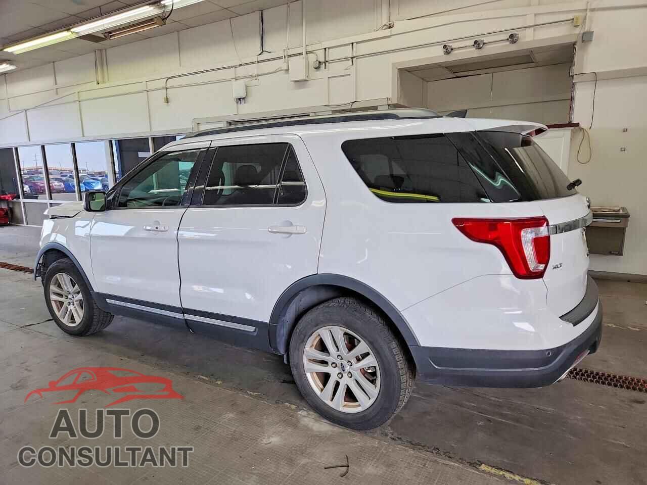 FORD EXPLORER 2018 - 1FM5K8D80JGA89149