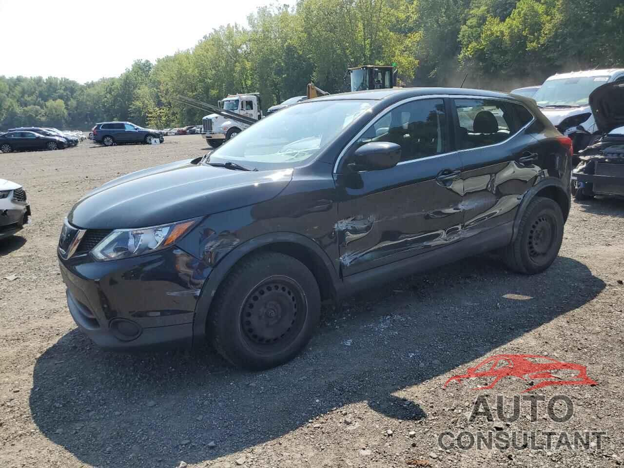 NISSAN ROGUE 2018 - JN1BJ1CR9JW255544
