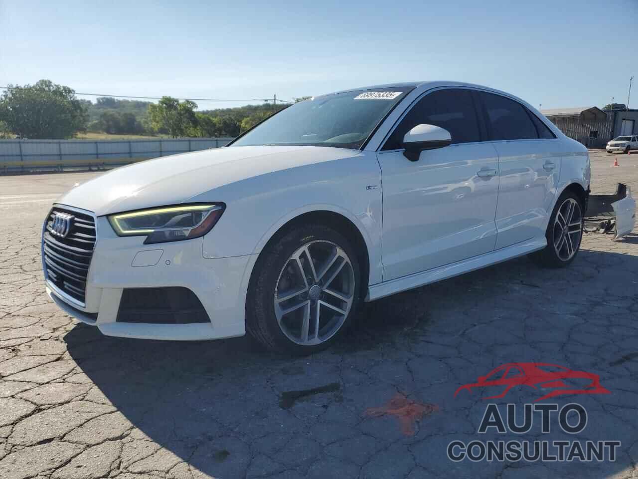 AUDI A3 2018 - WAUGUGFF4J1003404