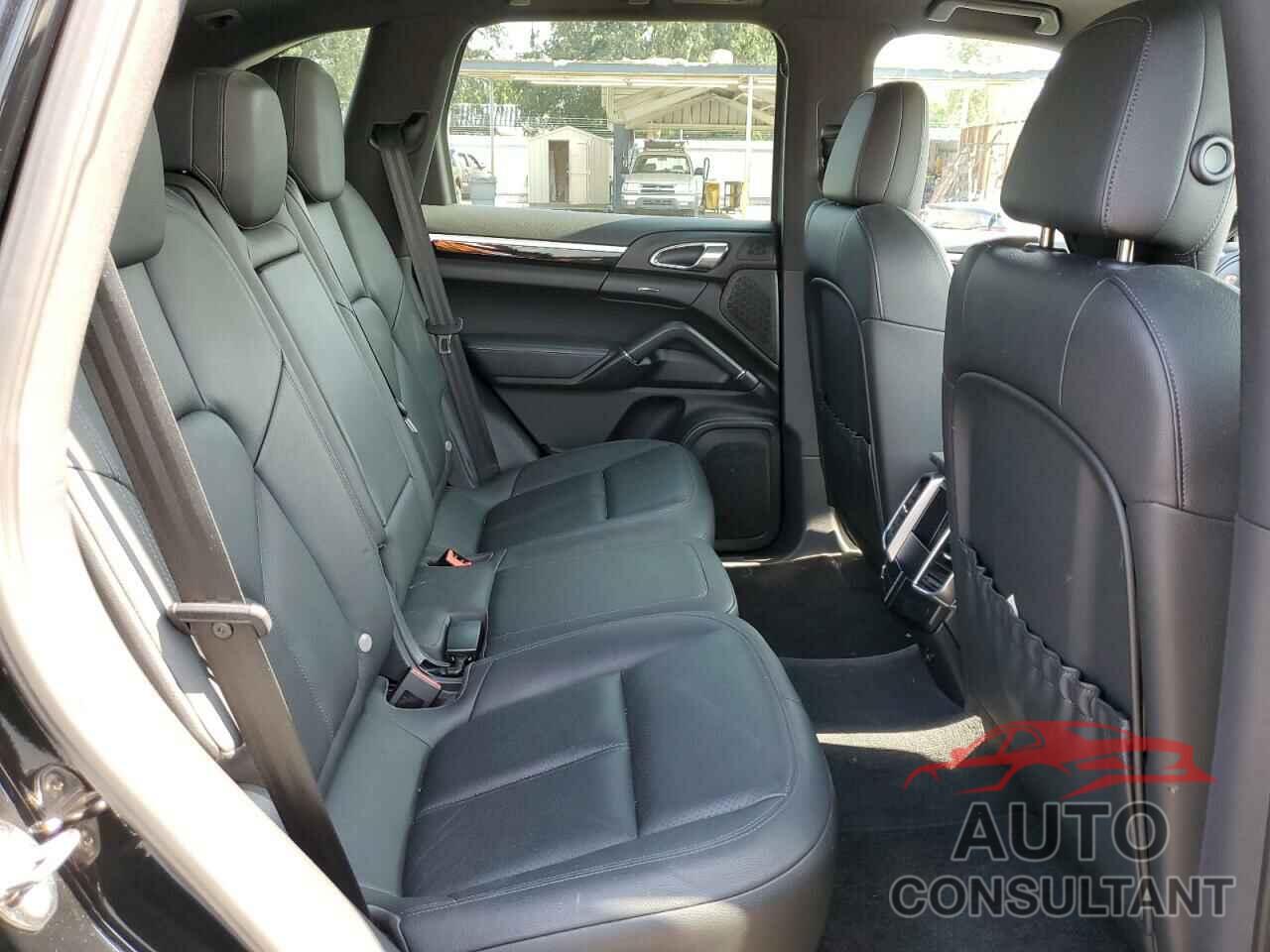 PORSCHE CAYENNE 2012 - WP1AA2A26CLA11325