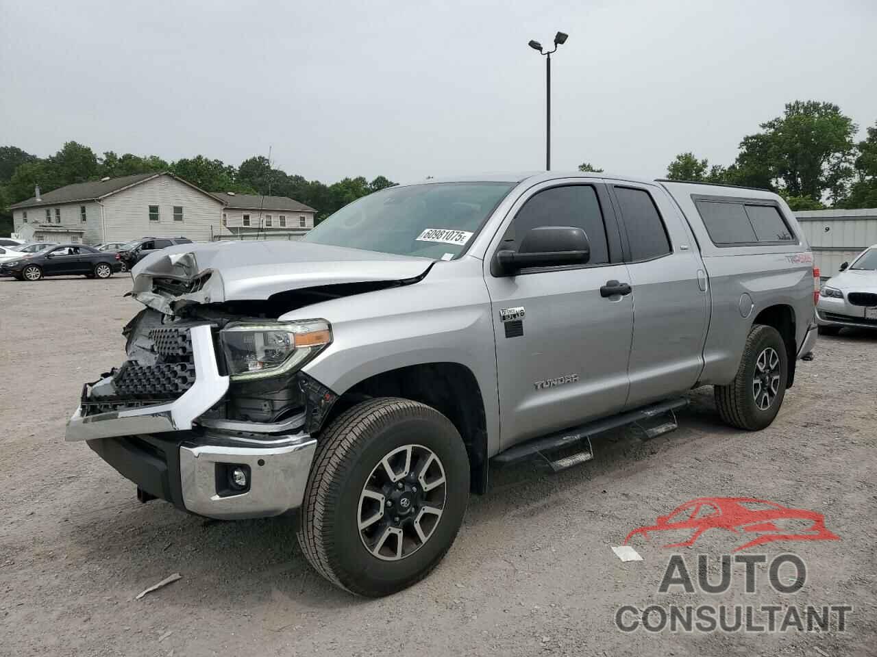 TOYOTA TUNDRA 2018 - 5TFUY5F16JX715655