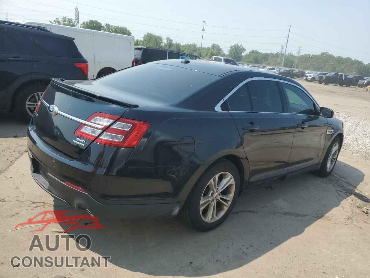 FORD TAURUS 2014 - 1FAHP2E82EG134604