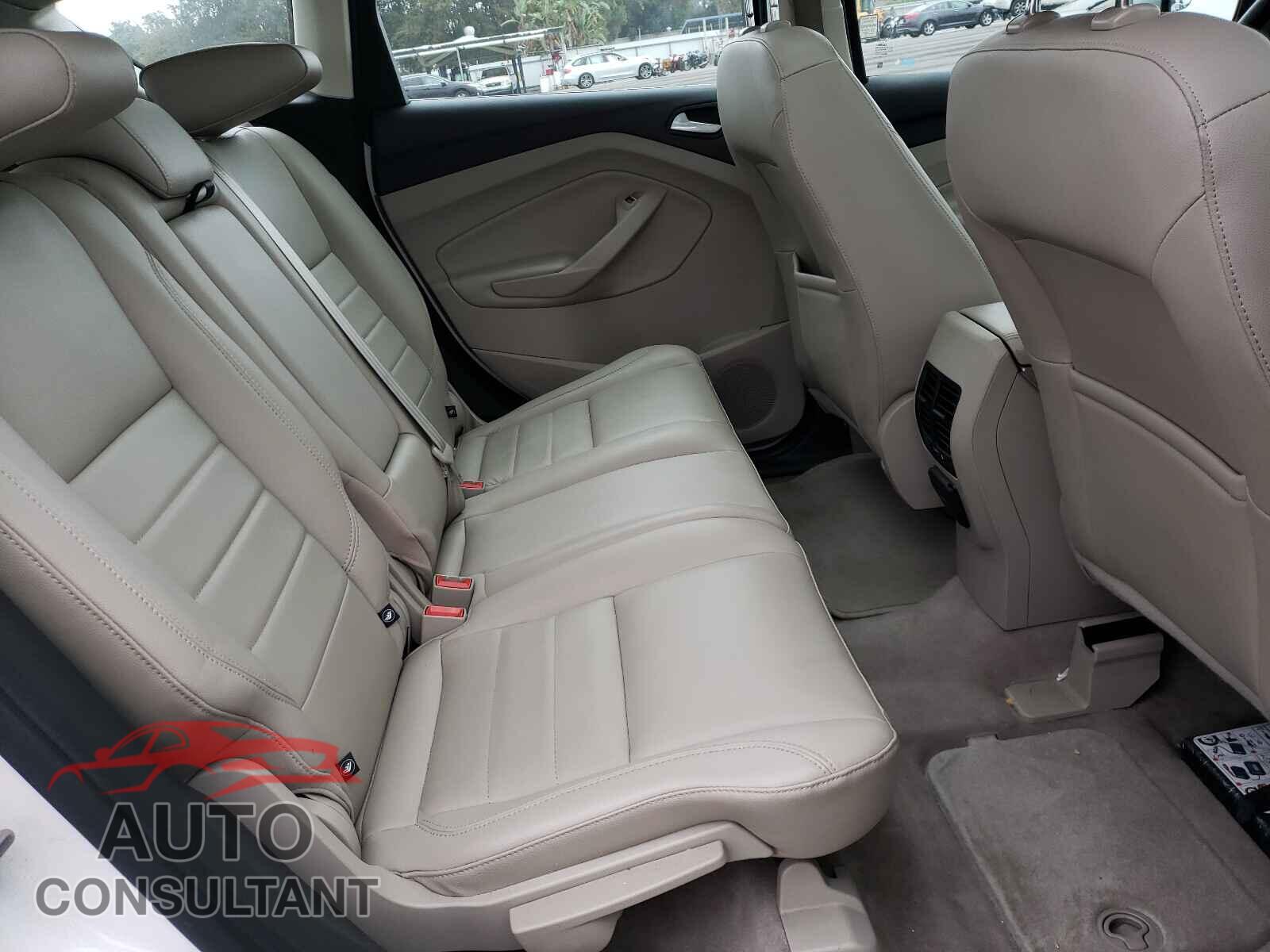 FORD CMAX 2016 - 1FADP5BU0GL103685