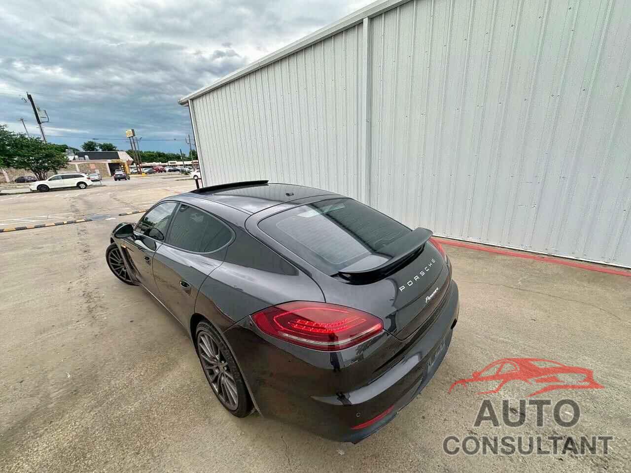 PORSCHE PANAMERA 2015 - WP0AA2A79FL001552