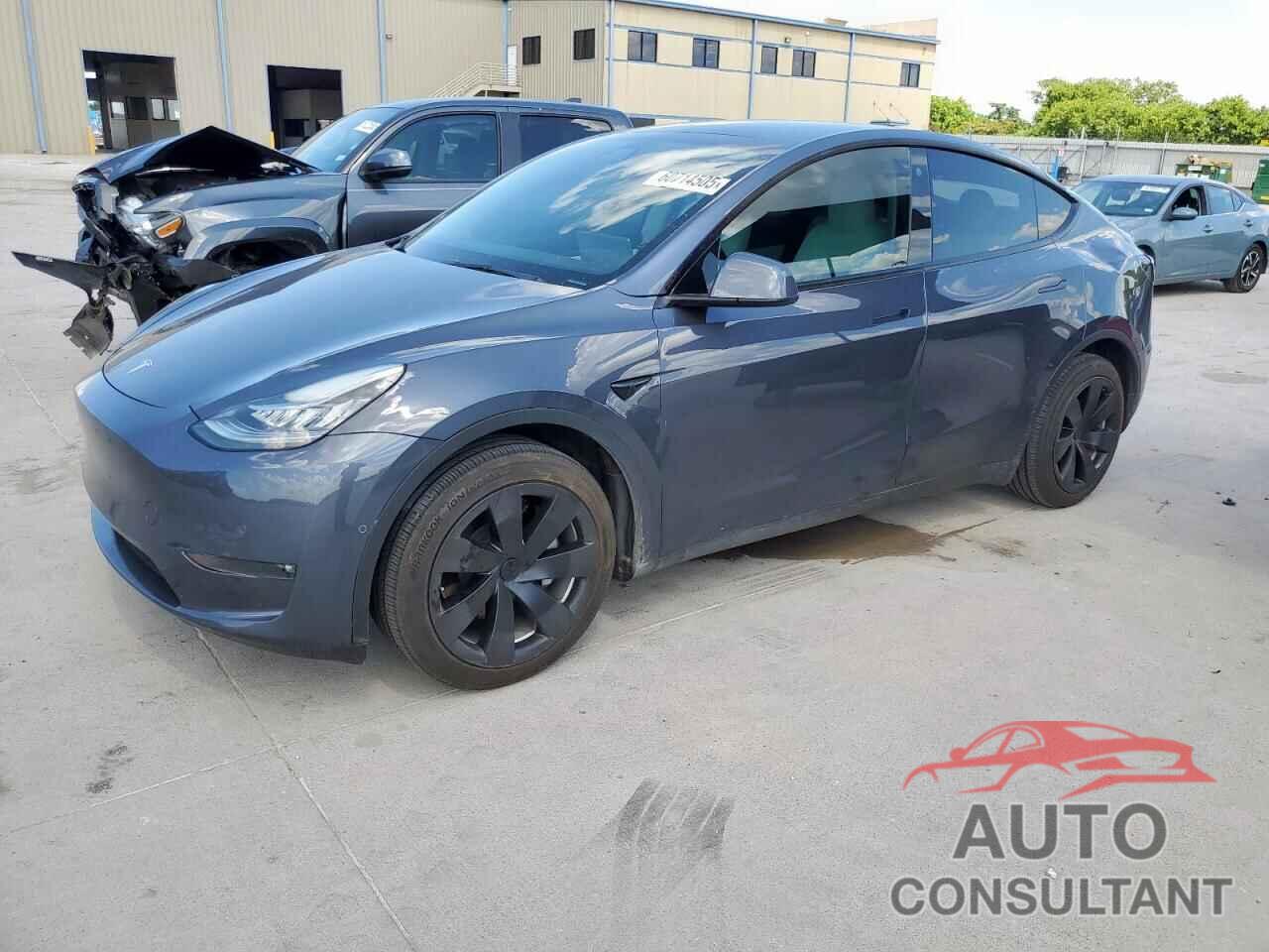 TESLA MODEL Y 2022 - 7SAYGDEE8NF419669