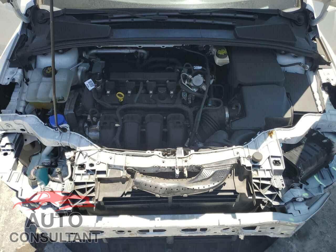 FORD FOCUS 2017 - 1FADP3E27HL215173
