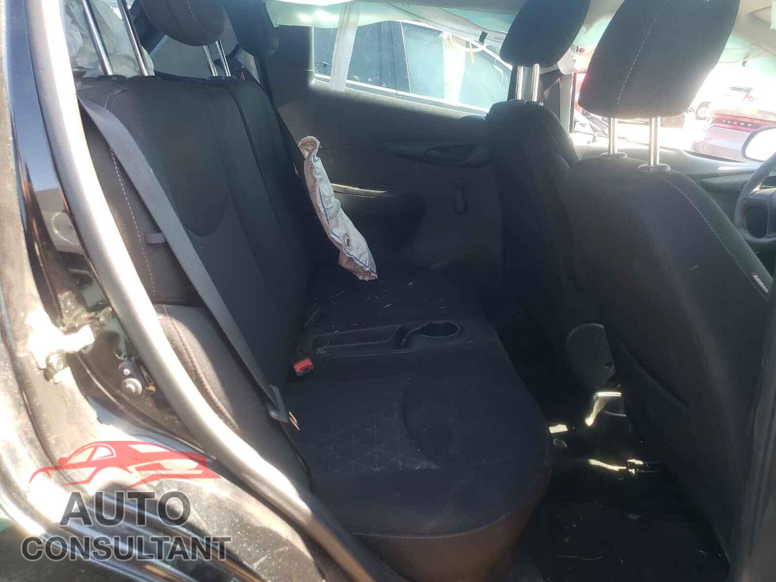 CHEVROLET SPARK 2019 - KL8CB6SA0KC702796