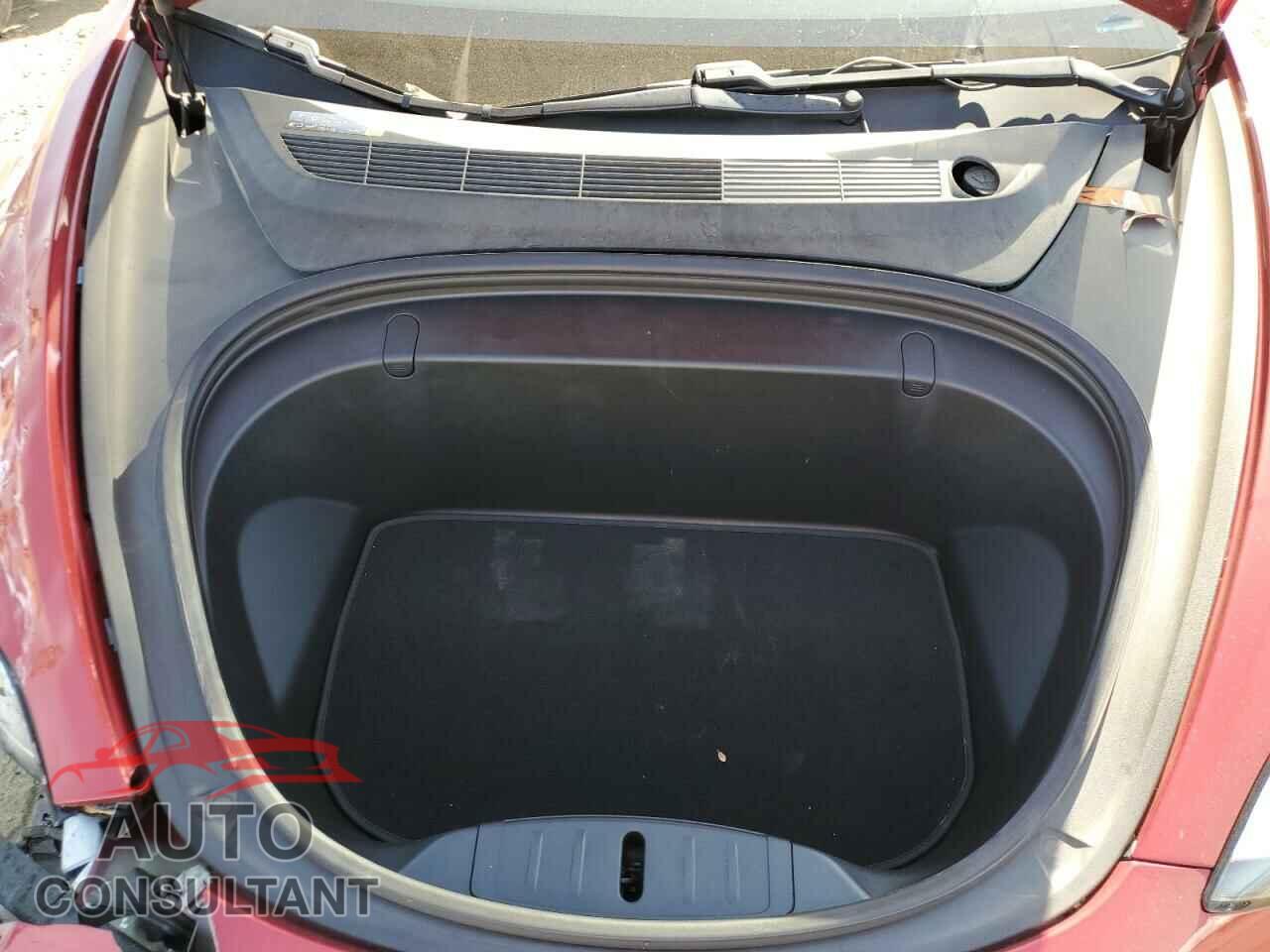 TESLA MODEL 3 2018 - 5YJ3E1EA5JF047324