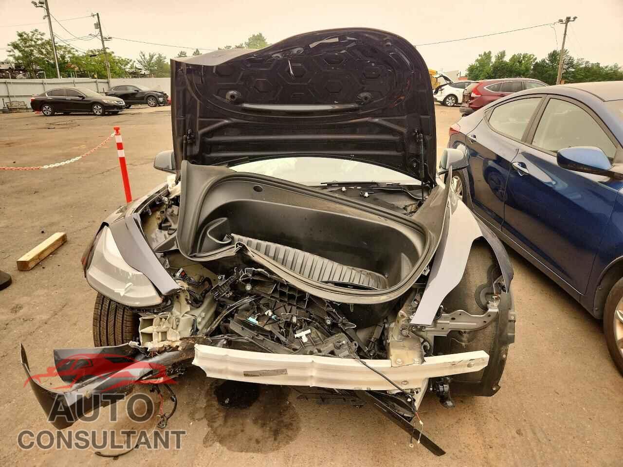 TESLA MODEL 3 2023 - 5YJ3E1EB9PF689997