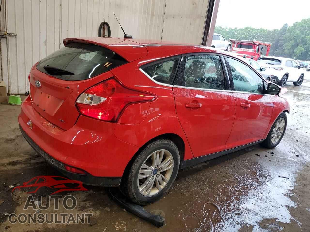 FORD FOCUS 2012 - 1FAHP3M22CL211236