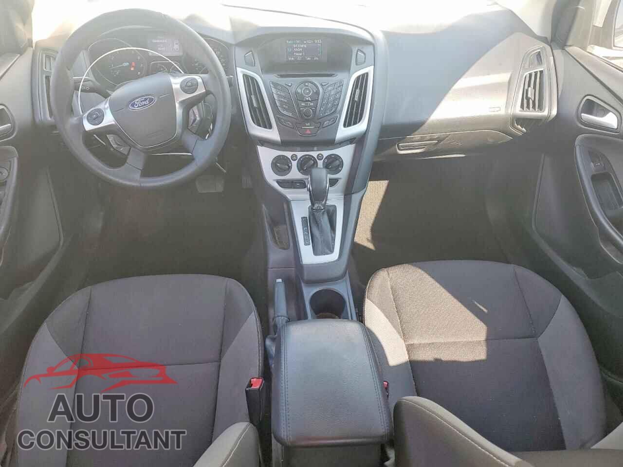 FORD FOCUS 2012 - 1FAHP3F28CL422521