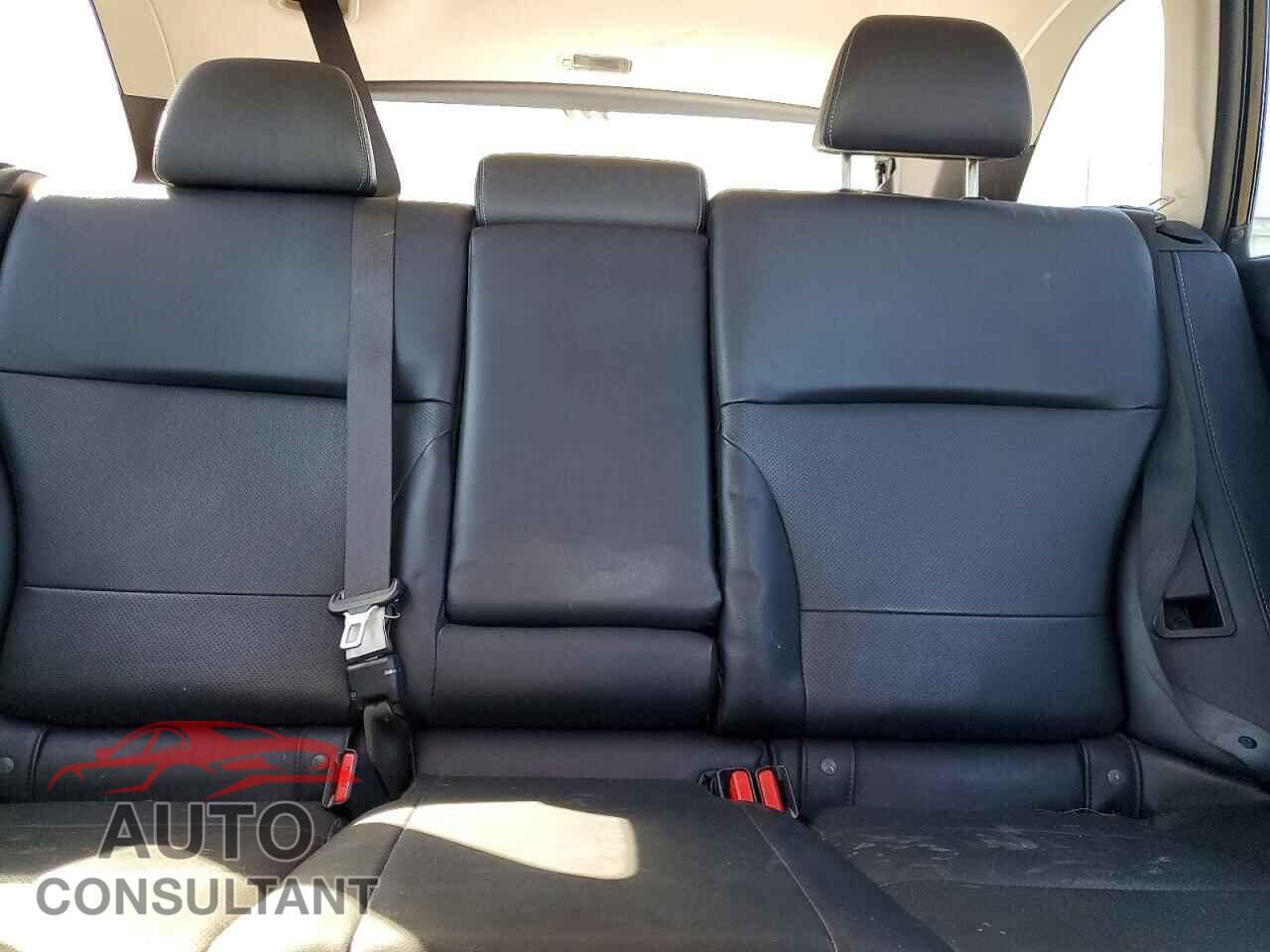 SUBARU OUTBACK 2017 - 4S4BSANC3H3342477