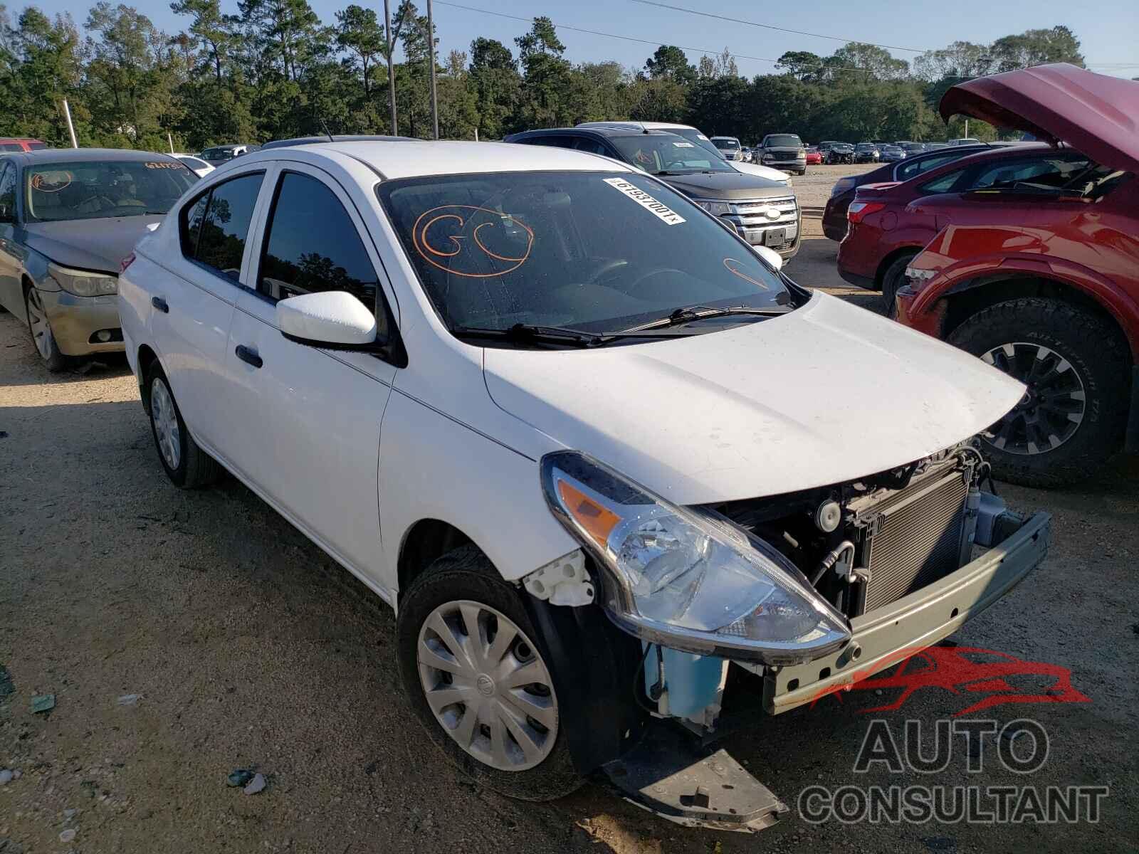 NISSAN VERSA 2017 - 3N1CN7AP6HL824640