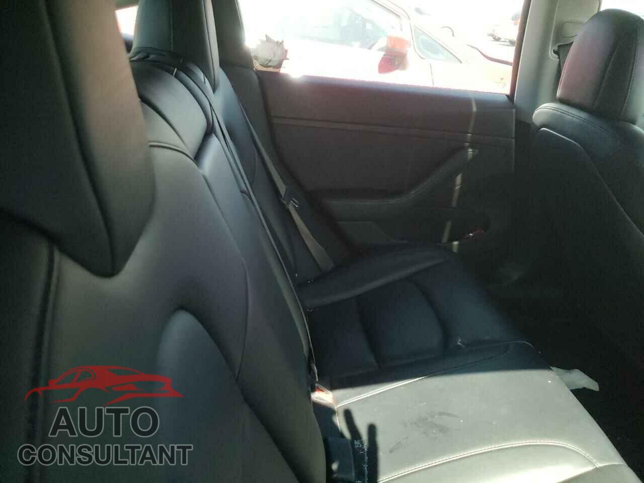 TESLA MODEL 3 2018 - 5YJ3E1EBXJF067769