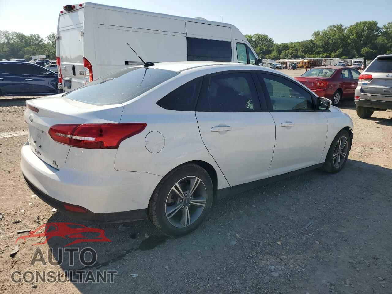 FORD FOCUS 2017 - 1FADP3FE8HL284169