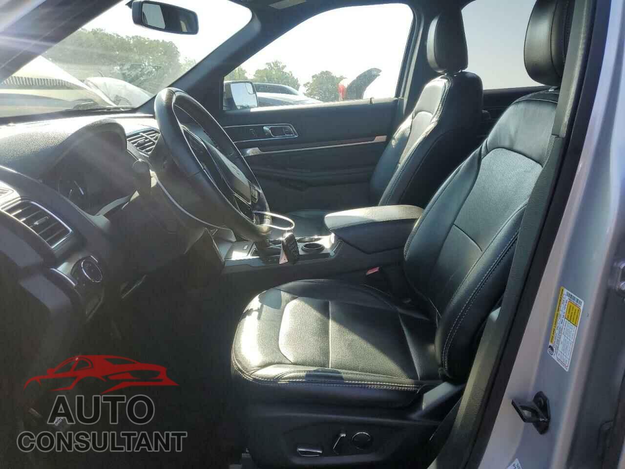 FORD EXPLORER 2018 - 1FM5K7F83JGB67544