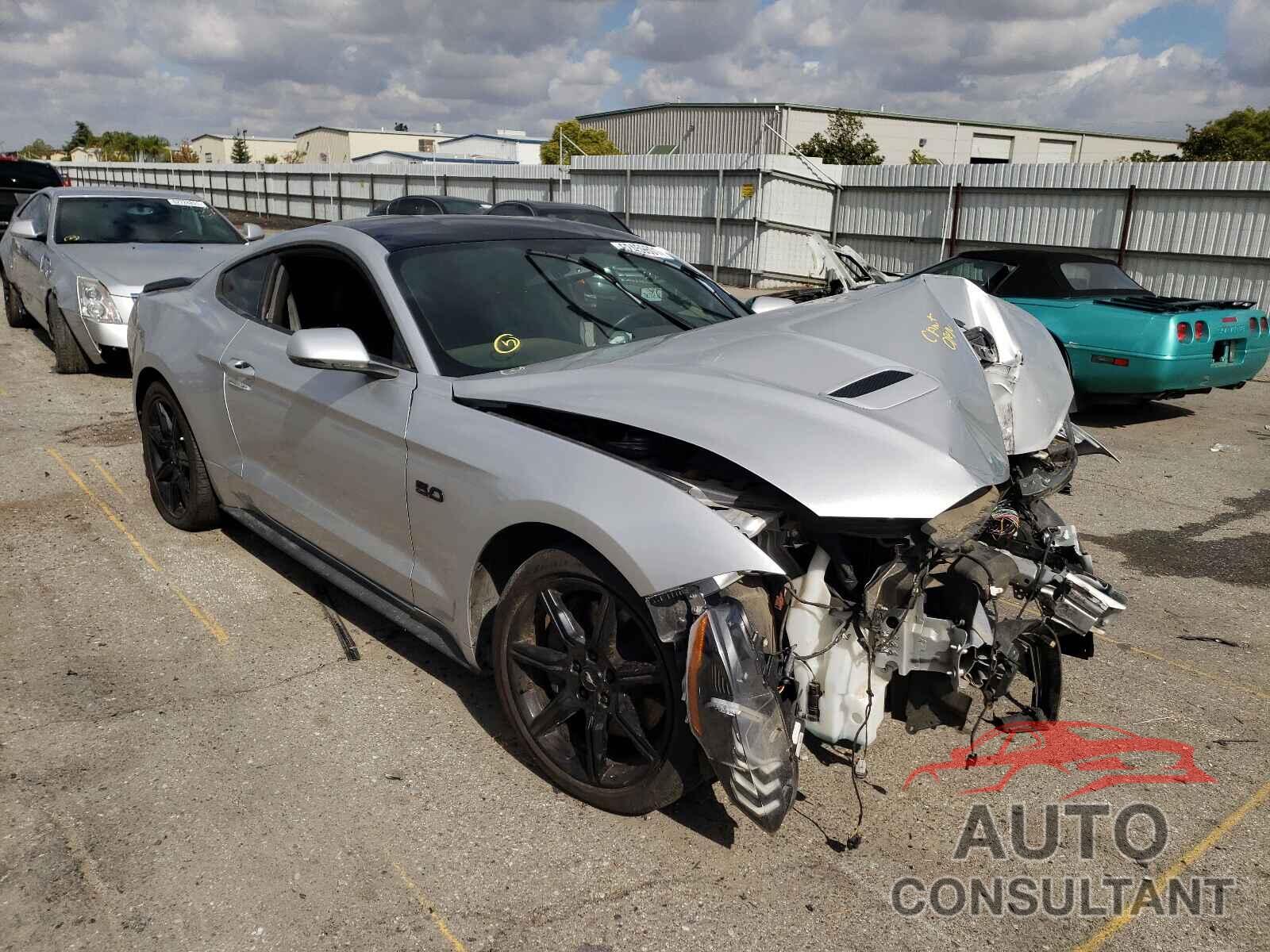 FORD MUSTANG 2019 - 1FA6P8CF8K5154200