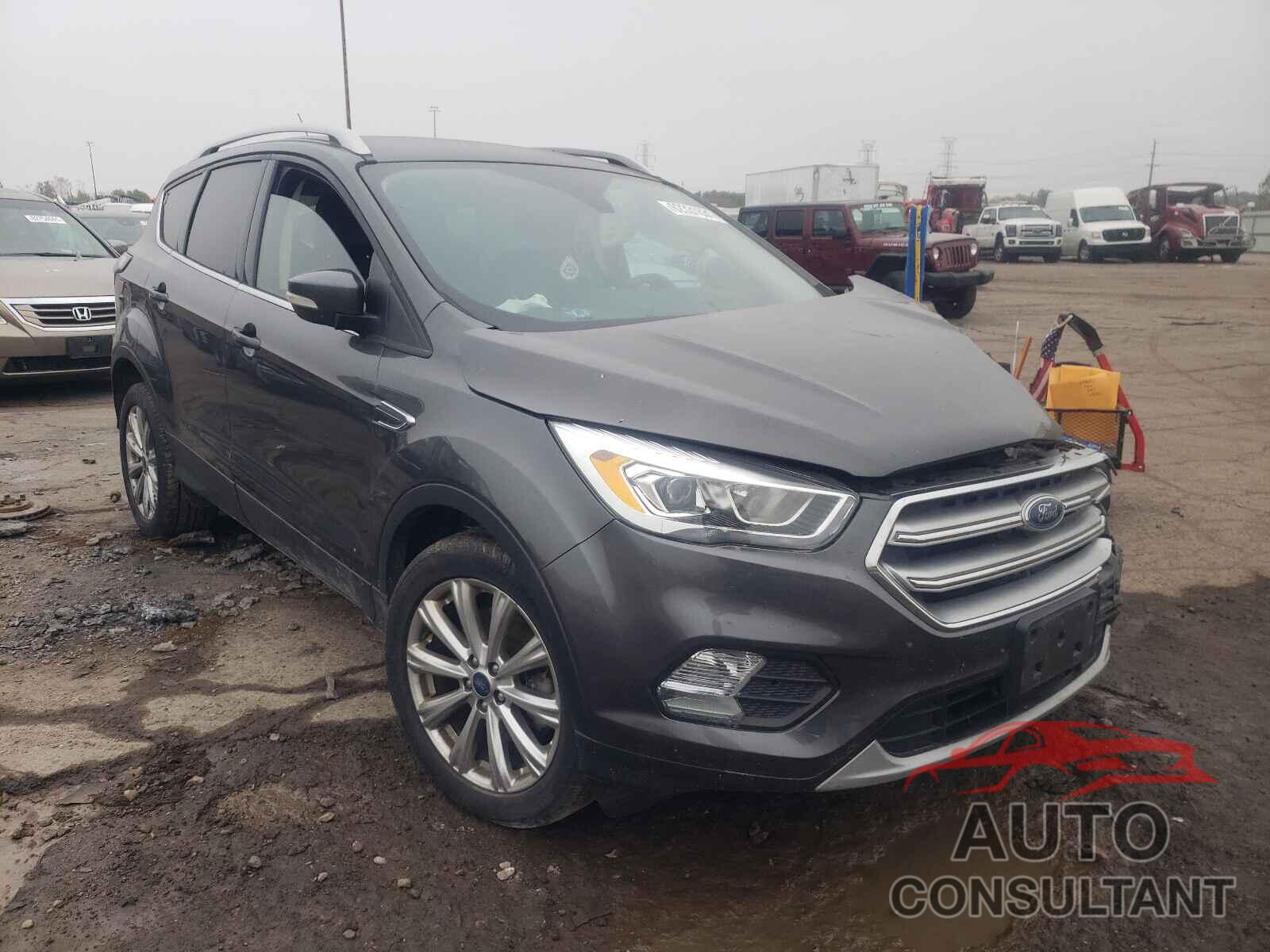 FORD ESCAPE 2017 - 1FMCU0J90HUB23523