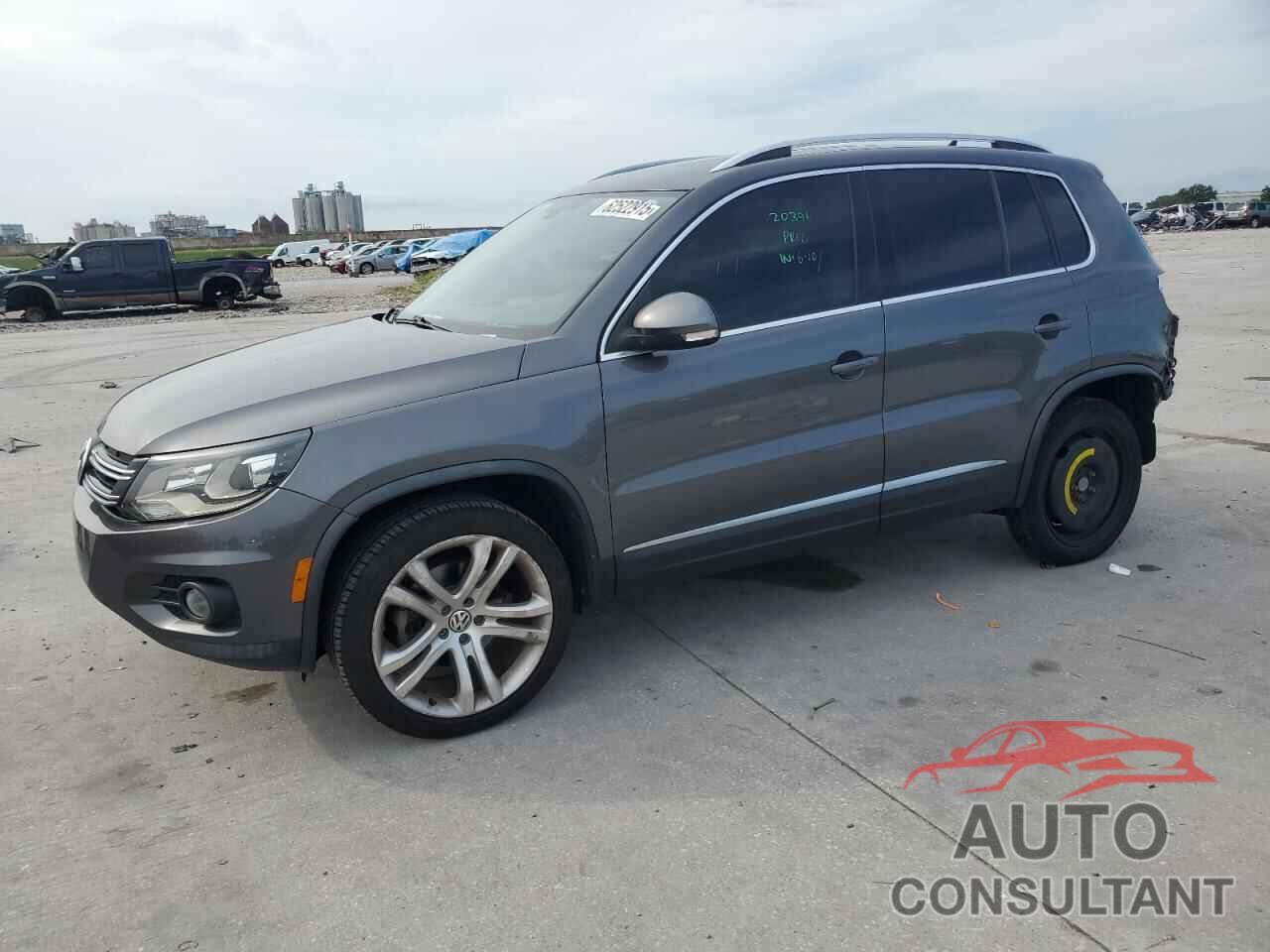 VOLKSWAGEN TIGUAN 2013 - WVGAV7AX1DW548582