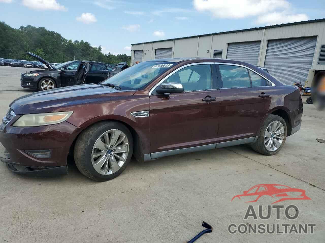 FORD TAURUS 2010 - 1FAHP2FW8AG119550