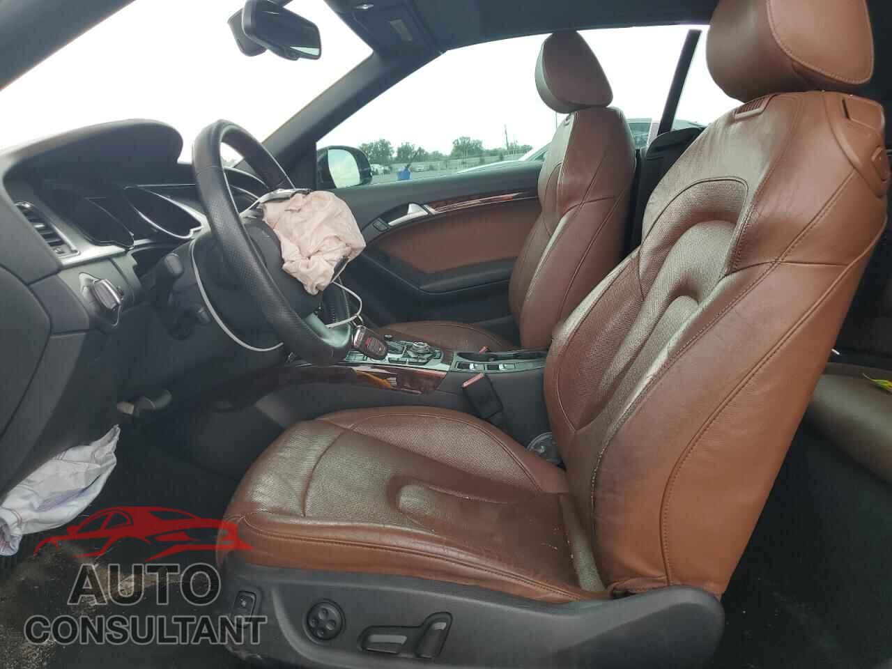 AUDI A5 2012 - WAULFAFH1CN003380
