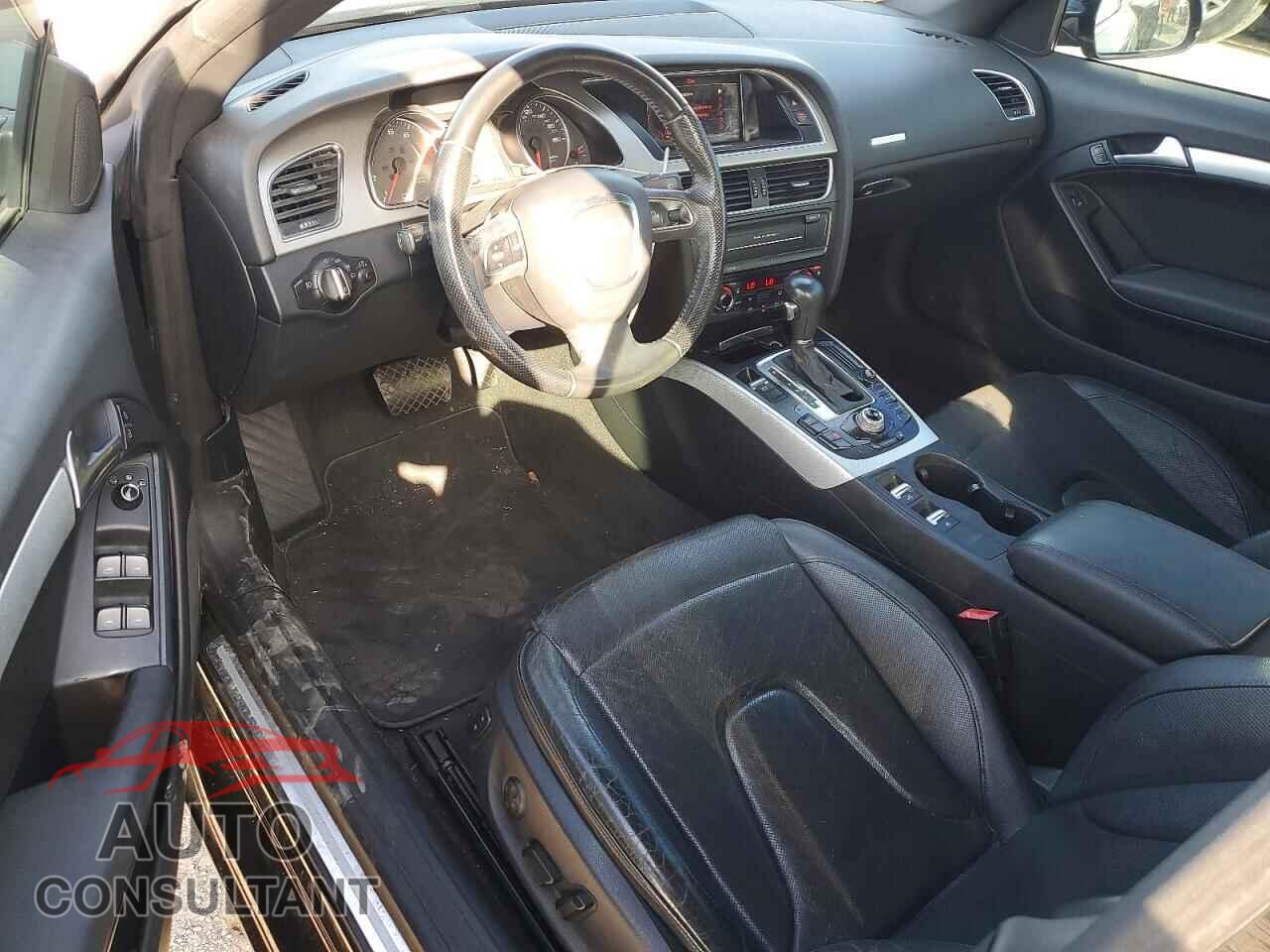 AUDI A5 2011 - WAULFAFH9BN012343