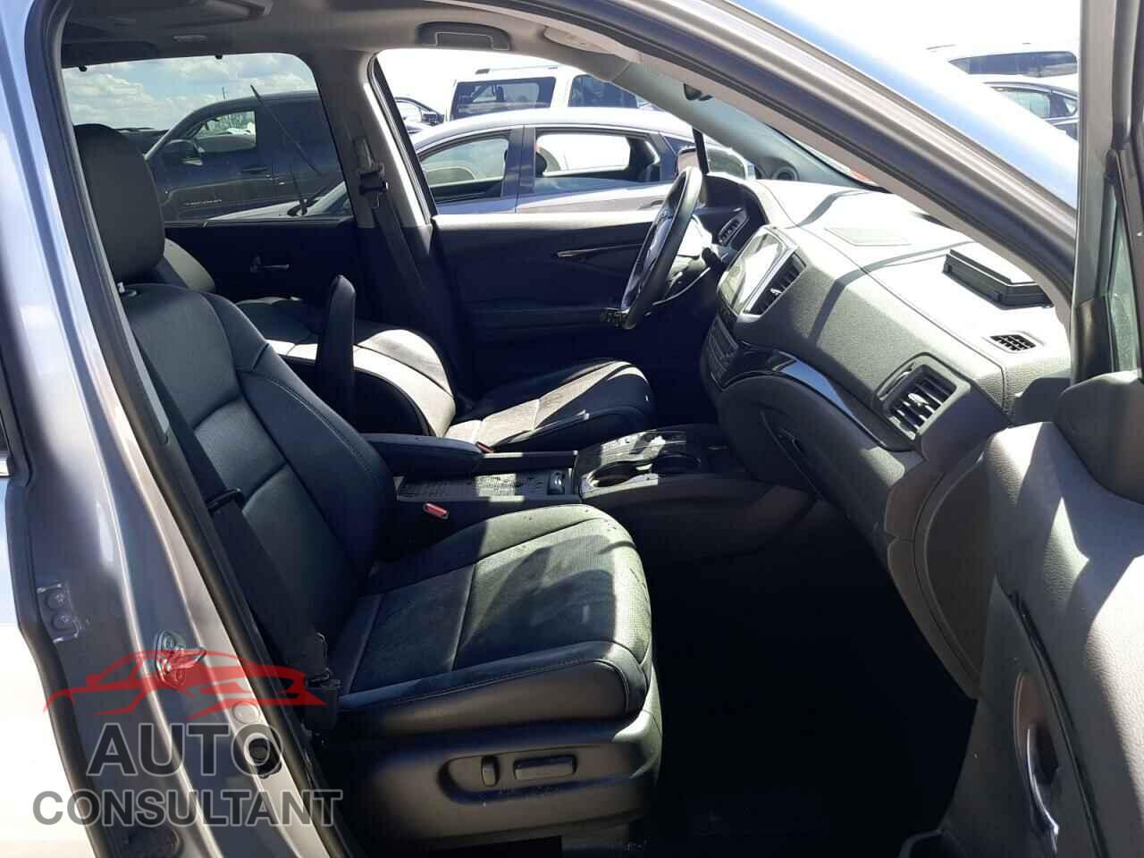 HONDA PILOT 2017 - 5FNYF6H0XHB082096