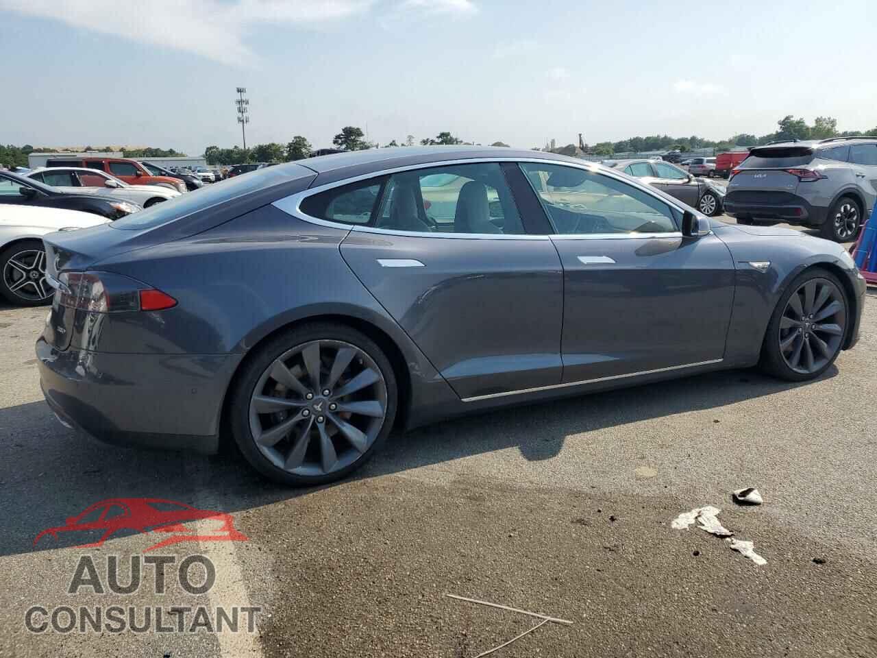 TESLA MODEL S 2016 - 5YJSA1E26GF131998