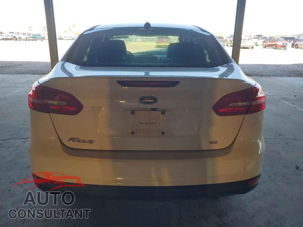 FORD FOCUS 2018 - 1FADP3F29JL230679