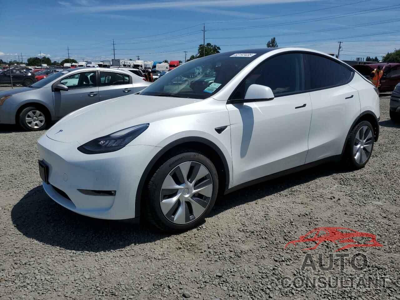 TESLA MODEL Y 2021 - 5YJYGAEE4MF239504