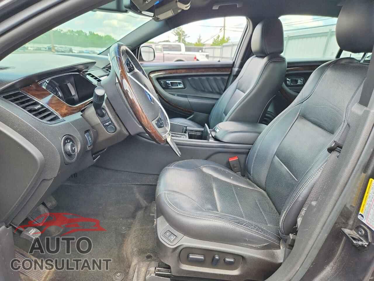 FORD TAURUS 2015 - 1FAHP2F84FG174067