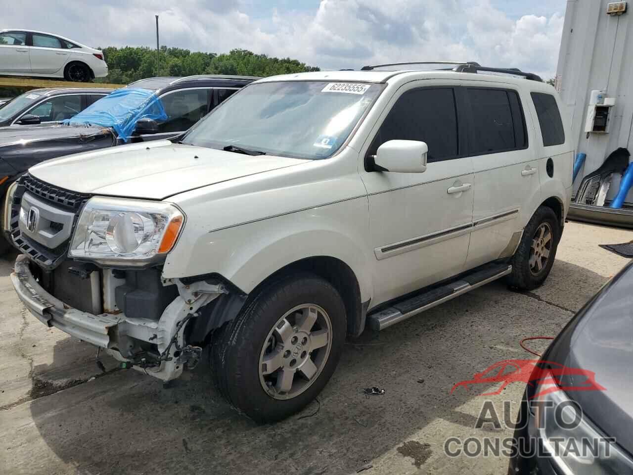 HONDA PILOT 2011 - 5FNYF3H94BB053620