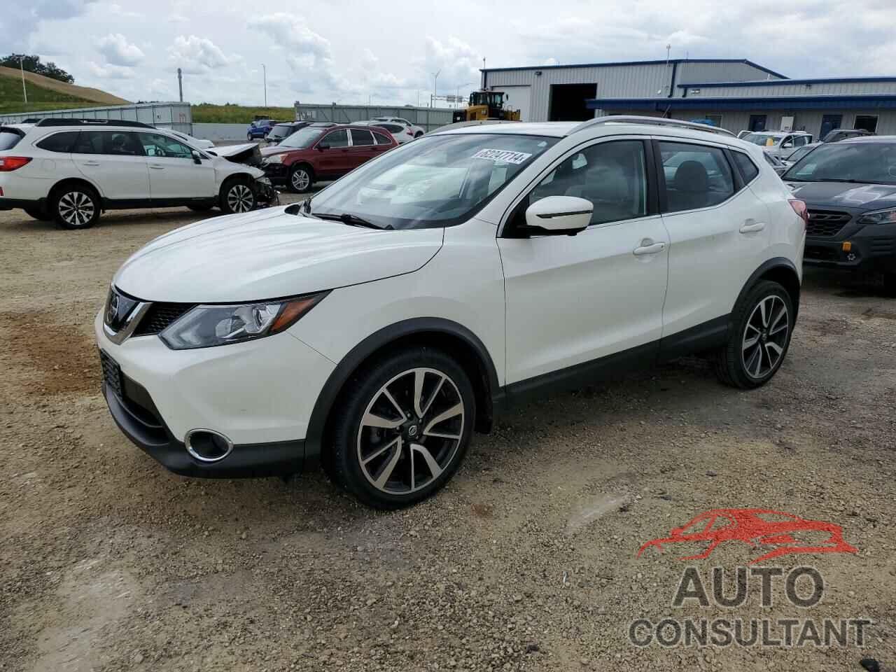 NISSAN ROGUE 2018 - JN1BJ1CR2JW288532