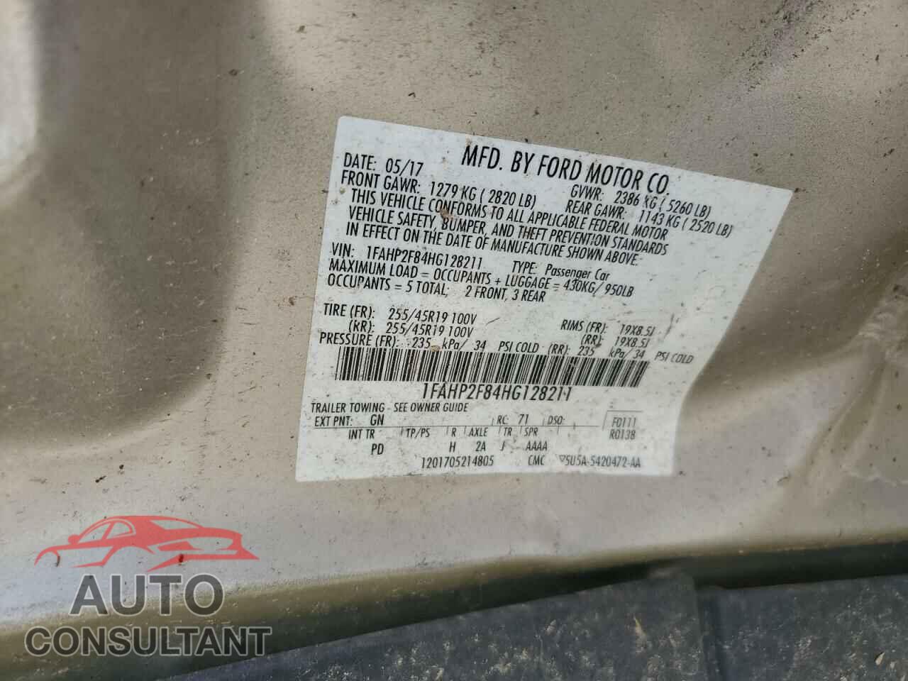 FORD TAURUS 2017 - 1FAHP2F84HG128211
