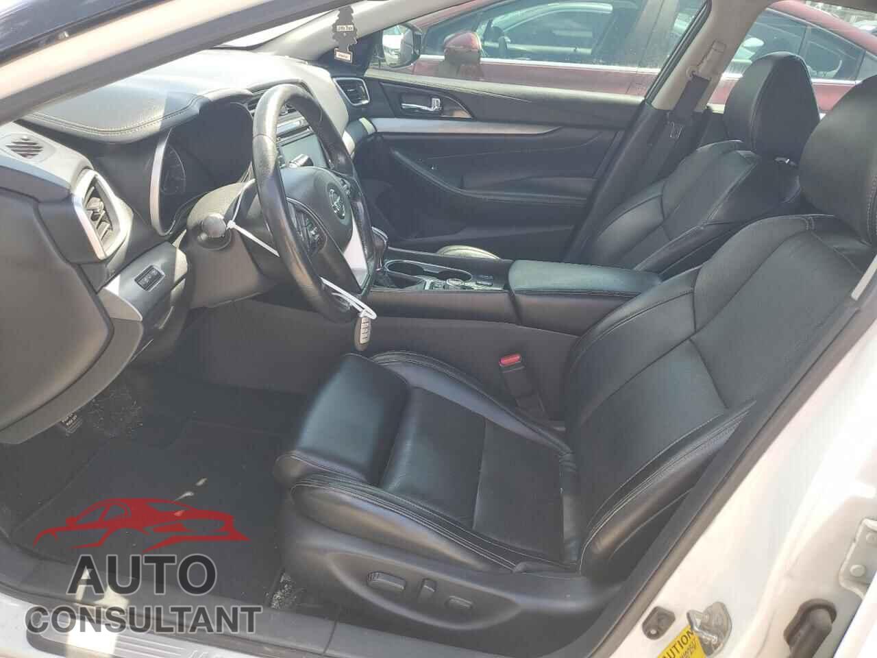 NISSAN MAXIMA 2017 - 1N4AA6AP2HC454640