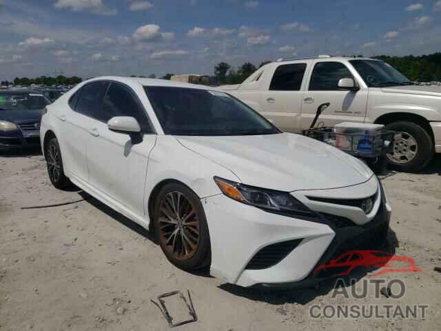 TOYOTA CAMRY 2018 - 4T1B11HK8JU632333