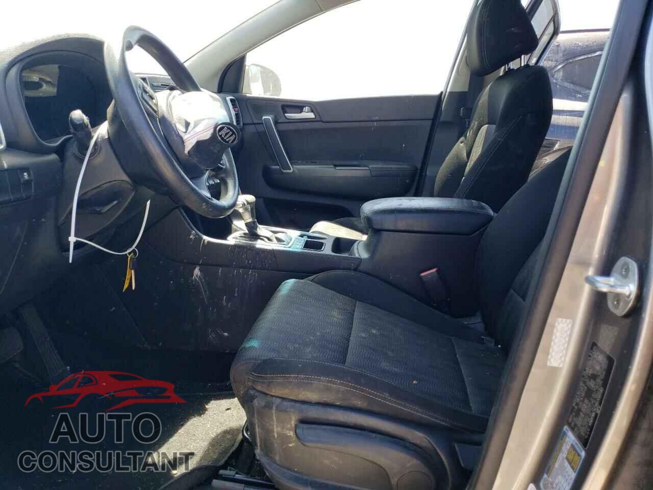 KIA SPORTAGE 2017 - KNDPMCAC8H7081183