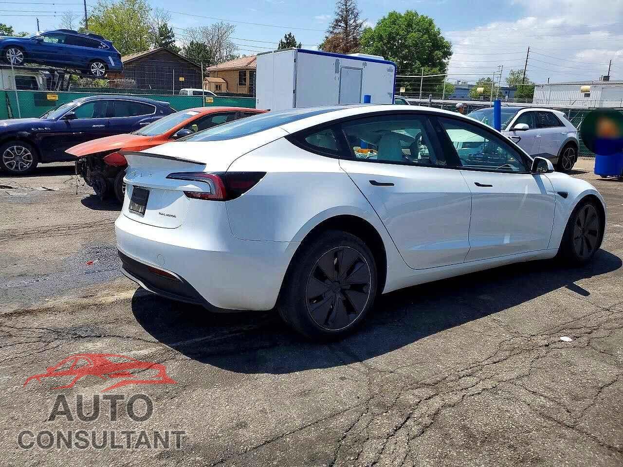 TESLA MODEL 3 2025 - 5YJ3E1EB2SF953098