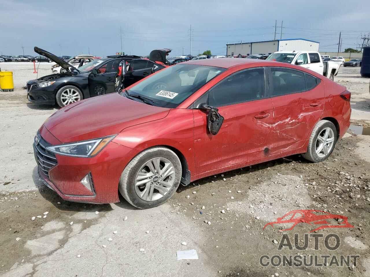 HYUNDAI ELANTRA 2019 - 5NPD84LF5KH478339